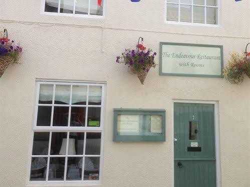 Endeavour, Bed and breakfast 5*
